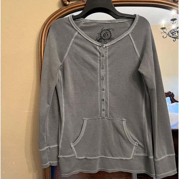 GAP Tops - Gap Army Green Sweatshirt